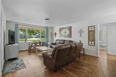 Living - 307 E Barton St, Calvert, TX 77837 photo 1 of 1