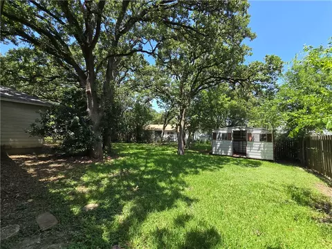 Exterior - 208 Tee Dr, Bryan, TX 77801 photo 6 of 6