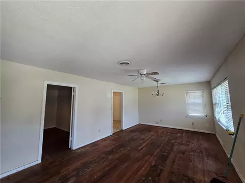 Living - 208 Tee Dr, Bryan, TX 77801 photo 1 of 2