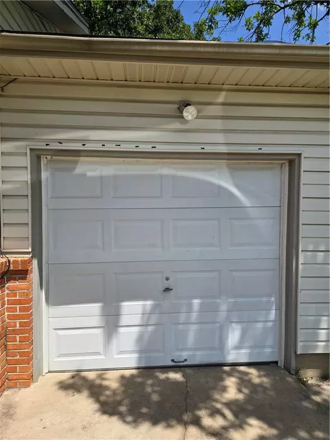 Exterior - 208 Tee Dr, Bryan, TX 77801 photo 2 of 6