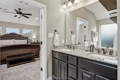 Bath - 2928 Archer Dr, Bryan, TX 77808 photo 1 of 5