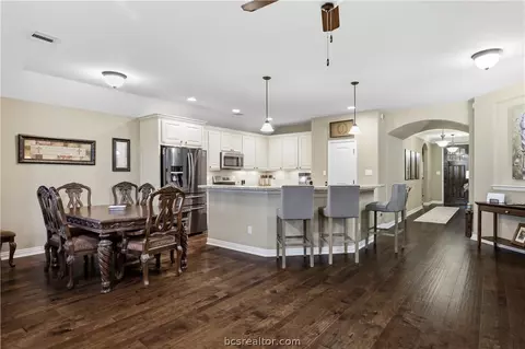 Entry Way - 2928 Archer Dr, Bryan, TX 77808 photo 2 of 2