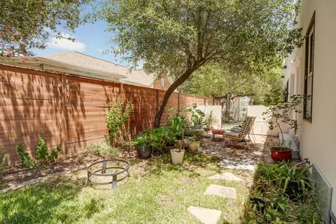 Exterior - 715 E 31st St, Bryan, TX 77803 photo 6 of 11