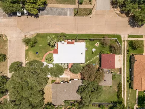 View/Area - 715 E 31st St, Bryan, TX 77803 photo 4 of 8