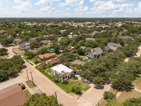 View/Area - 715 E 31st St, Bryan, TX 77803 photo 8 of 8