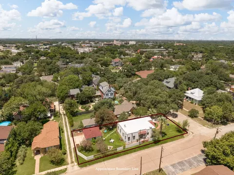 View/Area - 715 E 31st St, Bryan, TX 77803 photo 6 of 8