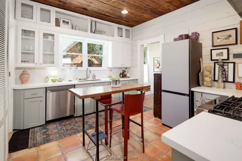 Kitchen - 715 E 31st St, Bryan, TX 77803 photo 1 of 4