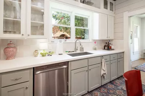 Kitchen - 715 E 31st St, Bryan, TX 77803 photo 2 of 4