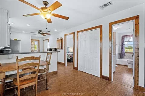 Entry Way - 8233 Quebe Rd, Brenham, TX 77833 photo 1 of 1