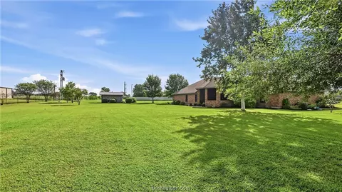 Exterior - 135 Apache Dr, Franklin, TX 77856 photo 6 of 6