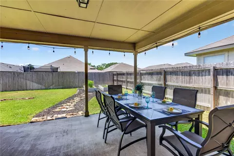 Exterior - 1933 Cartwright St, Bryan, TX 77807 photo 4 of 7