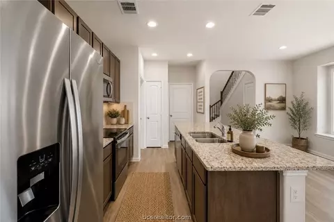 Kitchen - 4702 Nopalitos Way, Bryan, TX 77807 photo 1 of 2