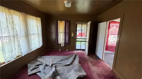 Other - 207 E Davis St, Hearne, TX 77859 photo 8 of 9