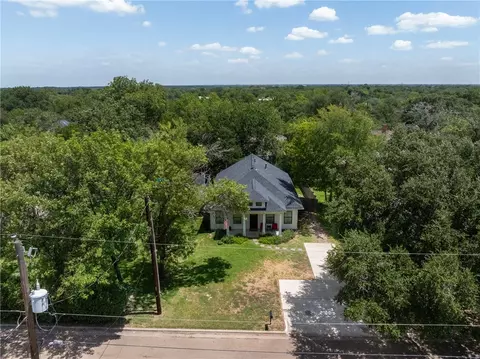 View/Area - 706 Banks Ave, Bryan, TX 77803 photo 2 of 3