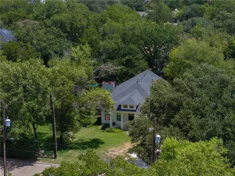 View/Area - 706 Banks Ave, Bryan, TX 77803 photo 1 of 3