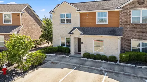 301 SW Parkway 308, College Station, TX 77840