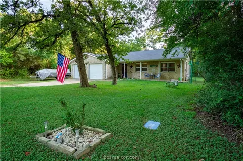 9 Valley Vw, Hilltop Lakes, TX 77871