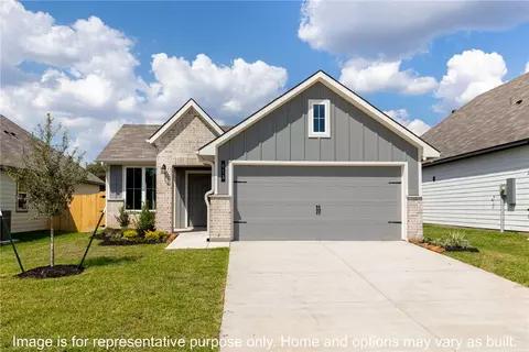 Exterior - 1918 Mcarthur Ave, Bryan, TX 77803 photo 4 of 5