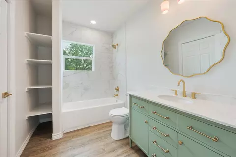 Bath - 2100 Cavitt Ave, Bryan, TX 77801 photo 1 of 3