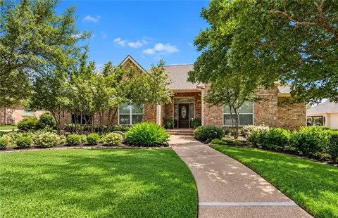 8411 Whiterose Ct, College Station, TX 77845