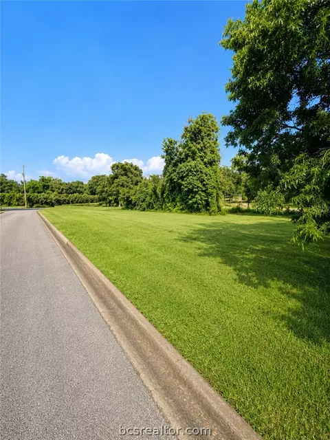 824 Polk St, Bryan, TX 77803 photo 5