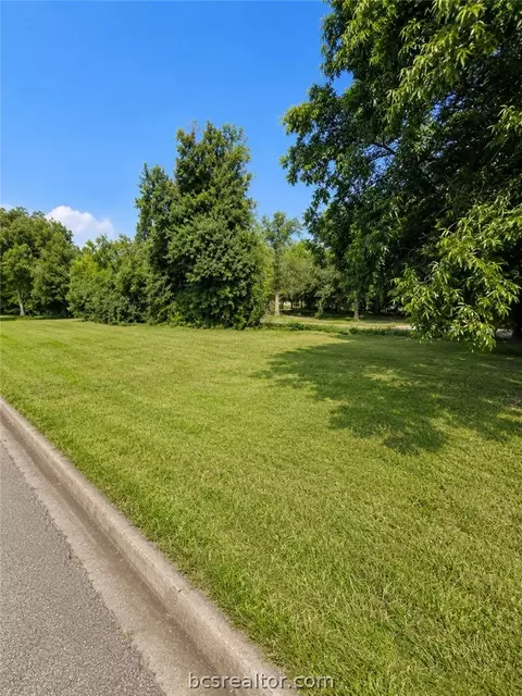 824 Polk St, Bryan, TX 77803 photo 9