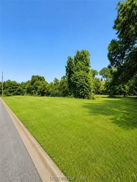 824 Polk St, Bryan, TX 77803 photo 6