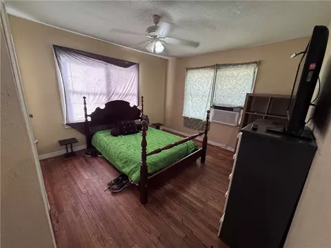 Bedroom - 1500 Baker Ave, Bryan, TX 77803 photo 4 of 5
