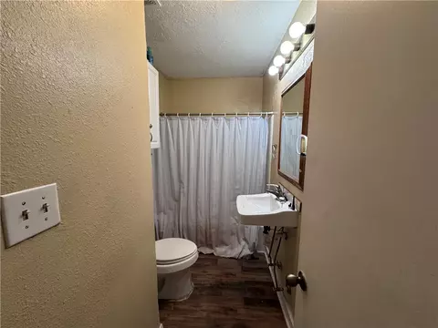 Bath - 1500 Baker Ave, Bryan, TX 77803 photo 2 of 2