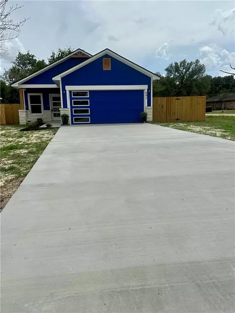 Exterior - 601 E 21st St, Bryan, TX 77803 photo 6 of 6