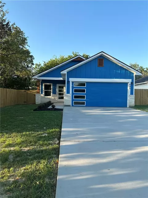 Exterior - 605 E 21st St, Bryan, TX 77803 photo 4 of 4
