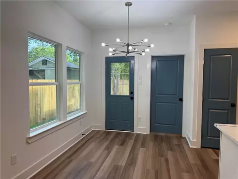 Entry Way - 605 E 21st St, Bryan, TX 77803 photo 1 of 1
