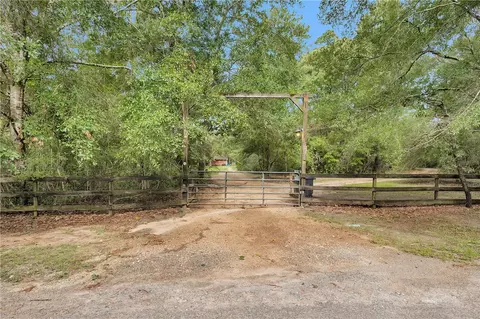 16014 Post Oak Rd, Plantersville, TX 77363