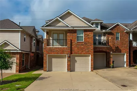 4306 Spring Hill Dr, College Station, TX 77845