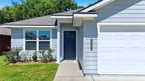 Exterior - 1920 Basil Ct, Bryan, TX 77801 photo 6 of 8
