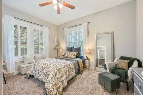 Bedroom - 504 W 28th St, Bryan, TX 77803 photo 1 of 4