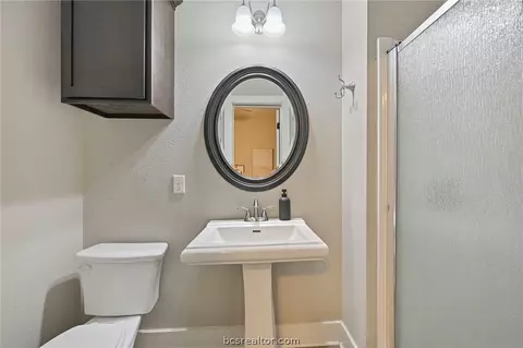 Bath - 504 W 28th St, Bryan, TX 77803 photo 2 of 2