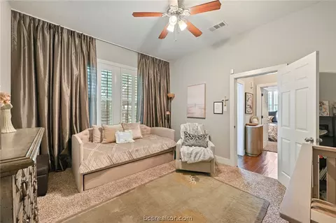 Bedroom - 504 W 28th St, Bryan, TX 77803 photo 4 of 4
