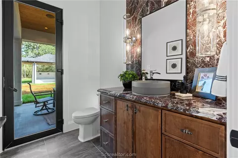 Bath - 3000 Silverbell Ct, Bryan, TX 77807 photo 3 of 6