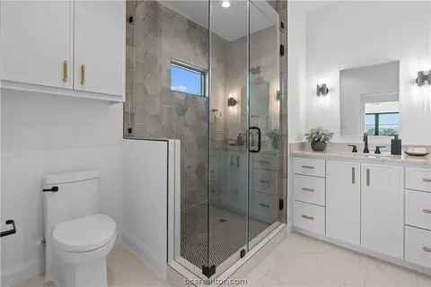 Bath - 3000 Silverbell Ct, Bryan, TX 77807 photo 5 of 6
