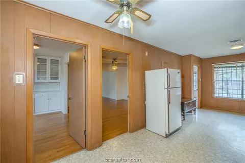 Entry Way - 303 Borderbrook Dr, Bryan, TX 77801 photo 2 of 3
