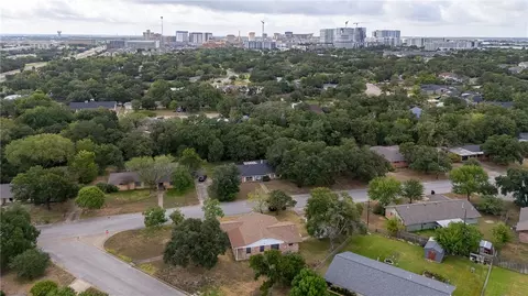 View/Area - 303 Borderbrook Dr, Bryan, TX 77801 photo 7 of 8