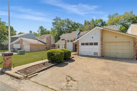 Exterior - 602 Cache Cove A, Bryan, TX 77802 photo 6 of 15