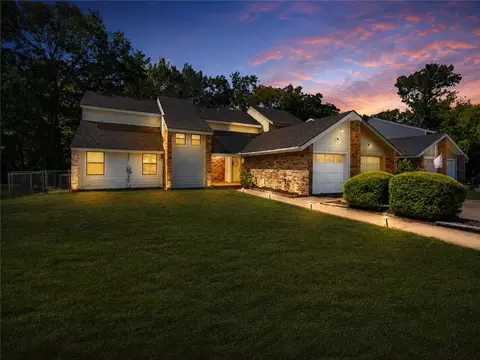 Exterior - 602 Cache Cove A, Bryan, TX 77802 photo 13 of 15