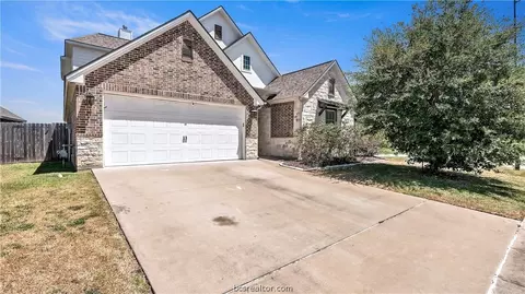 15609 Walnut Nook Ct, College Station, TX 77845