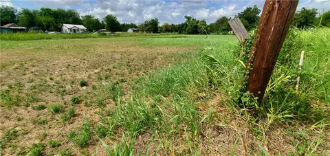 906 810 7th St W, Cameron, TX 76520 photo 7