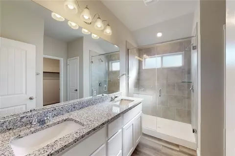 Bath - 2043 Chief St, Bryan, TX 77807 photo 1 of 1