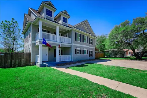 1122 Detroit St, College Station, TX 77840
