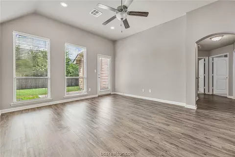 Living - 2029 Jester Trl, Bryan, TX 77807 photo 2 of 4