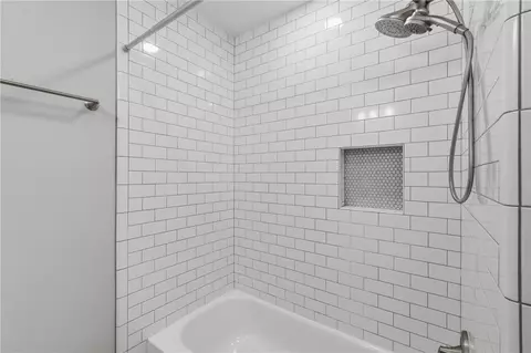 Bath - 304 Dunn St, Bryan, TX 77801 photo 2 of 8